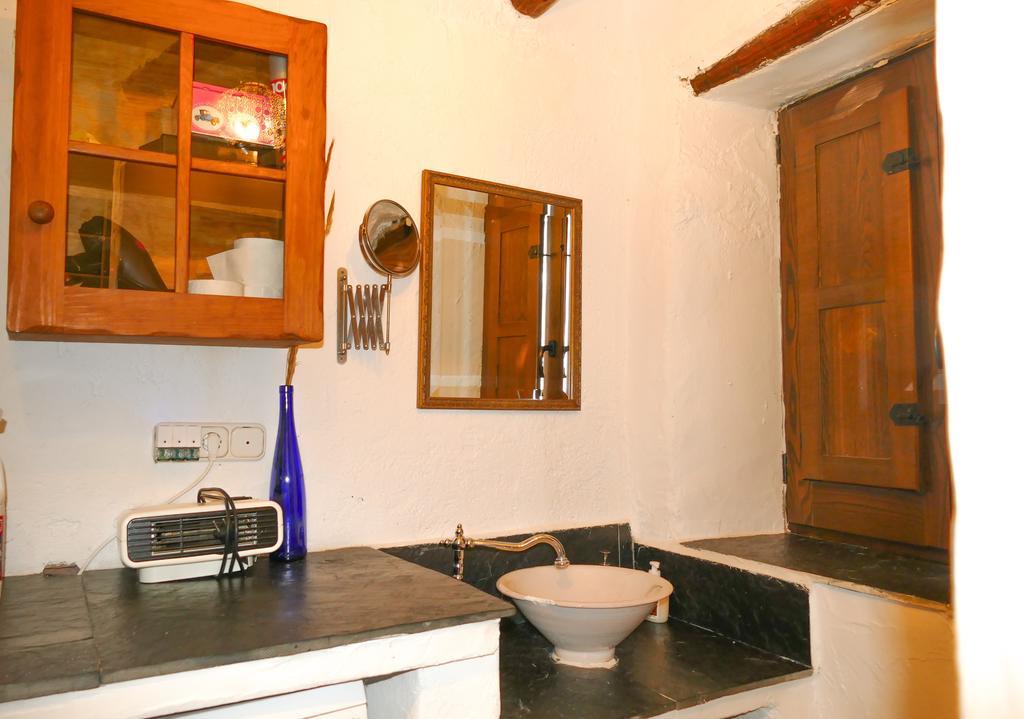 La Casa De La Bombilla Verde Trevélez Екстериор снимка